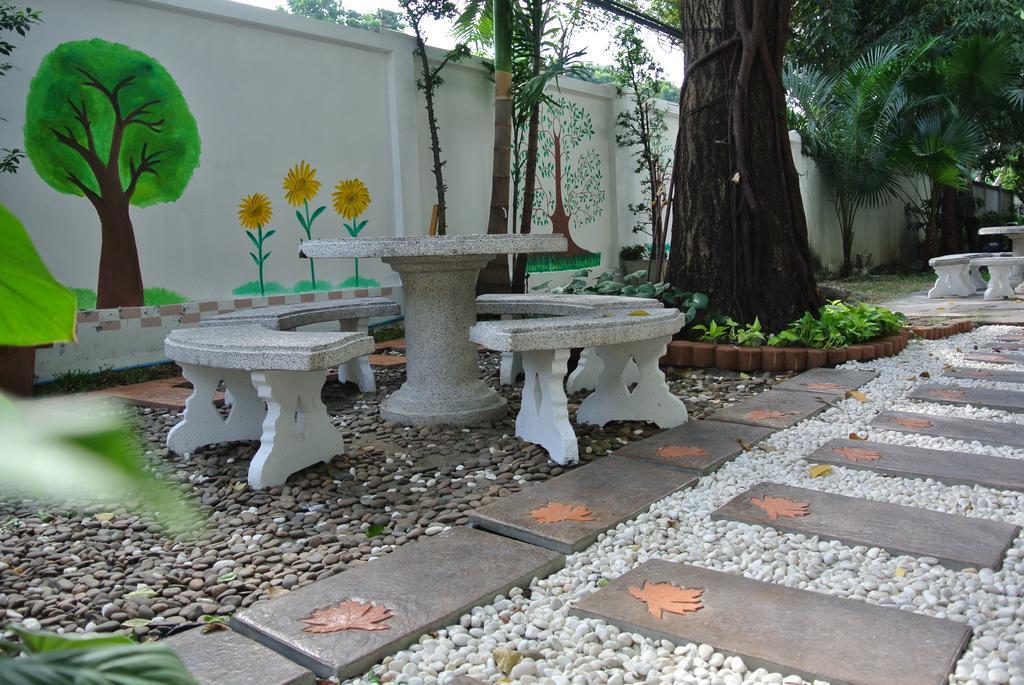 Coop Dopa Hostel Bangkok Ngoại thất bức ảnh